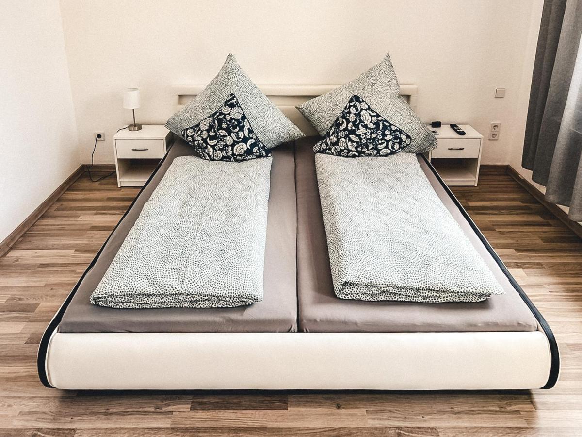 Zentrum, 2R, Balkon, Wifi, 4P, Modern, Ruhig 开姆尼茨 外观 照片