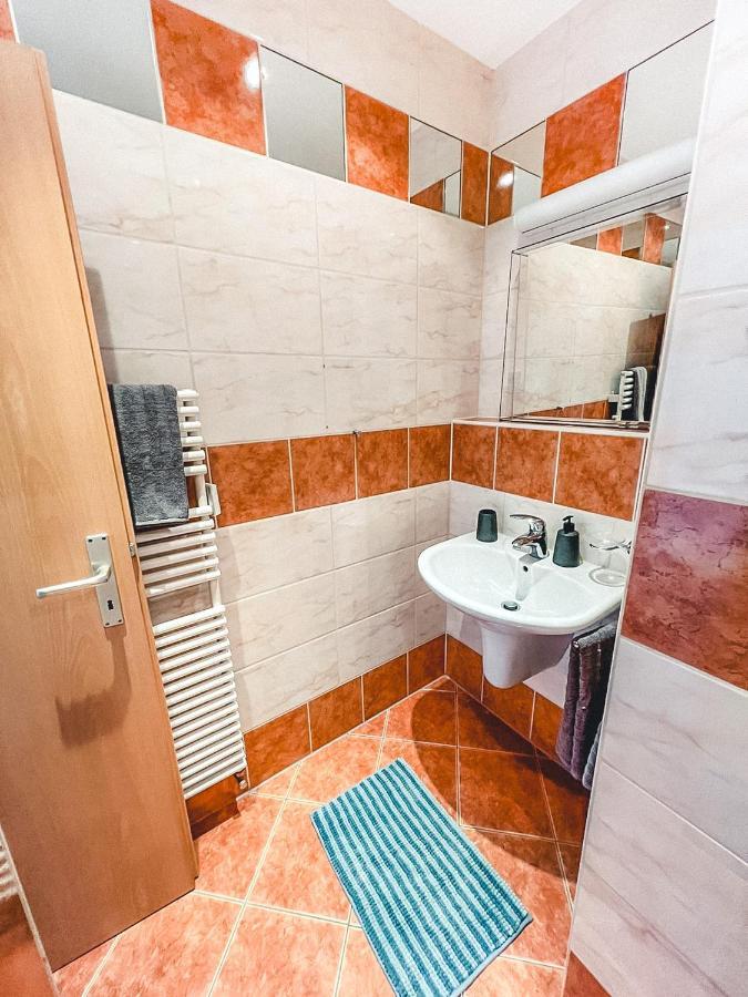 Zentrum, 2R, Balkon, Wifi, 4P, Modern, Ruhig 开姆尼茨 外观 照片